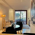 Elviria: 3 Dorm, Playa Andando Y Piscina Apartament