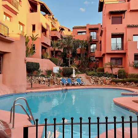 Elviria: 3 Dorm, Playa Andando Y Piscina * Marbella