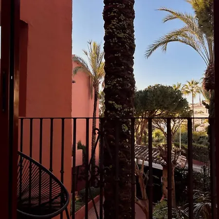 Elviria: 3 Dorm, Playa Andando Y Piscina *