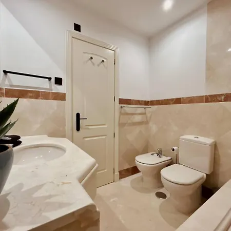 Apartment Elviria: 3 Dorm, Playa Andando Y Piscina *