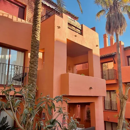 Apartment Elviria: 3 Dorm, Playa Andando Y Piscina *