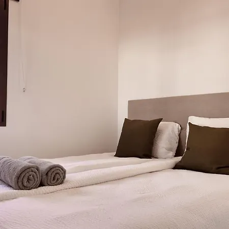 Elviria: 3 Dorm, Playa Andando Y Piscina Marbella