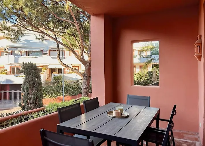 Elviria: 3 Dorm, Playa Andando Y Piscina