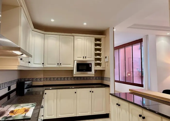 Elviria: 3 Dorm, Playa Andando Y Piscina Appartamento Marbella